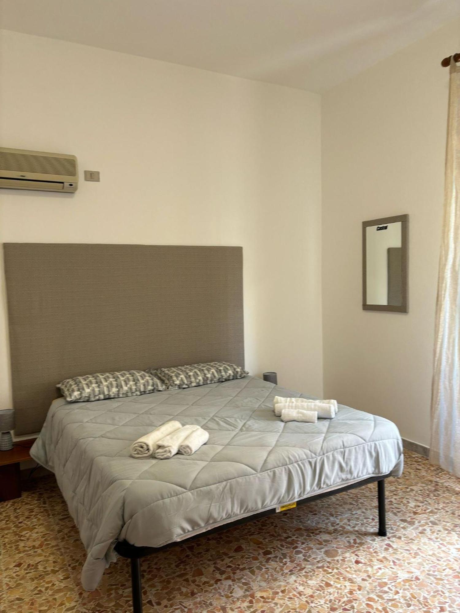 אלגהרו Pm 41 Via Ennio Porrino Guest House מראה חיצוני תמונה