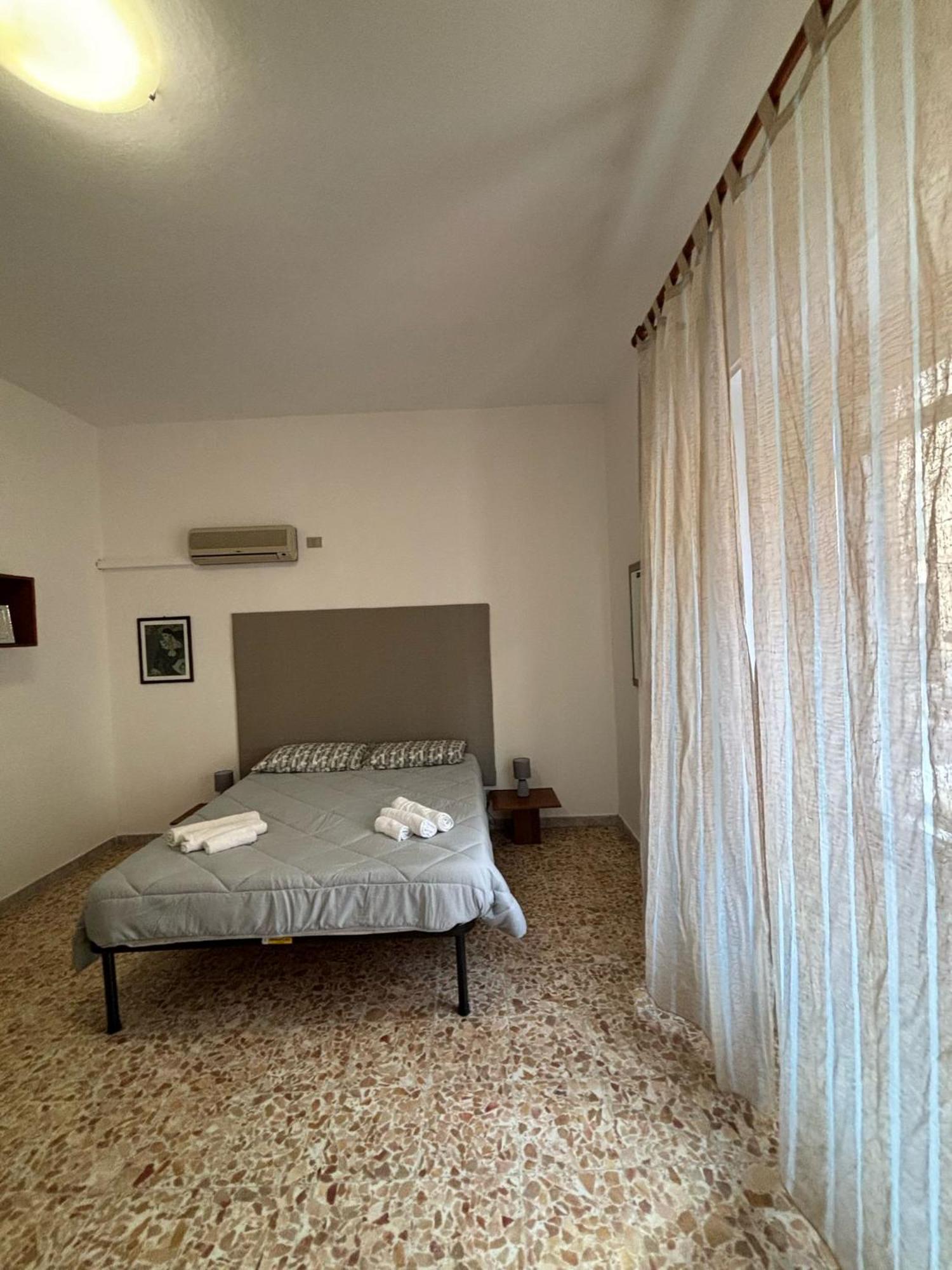 אלגהרו Pm 41 Via Ennio Porrino Guest House מראה חיצוני תמונה